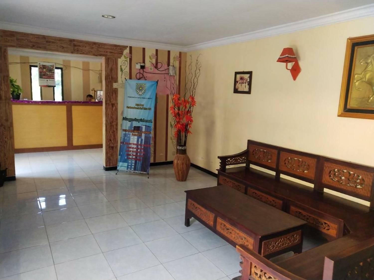 פרובולינגו Surya Guest House מראה חיצוני תמונה